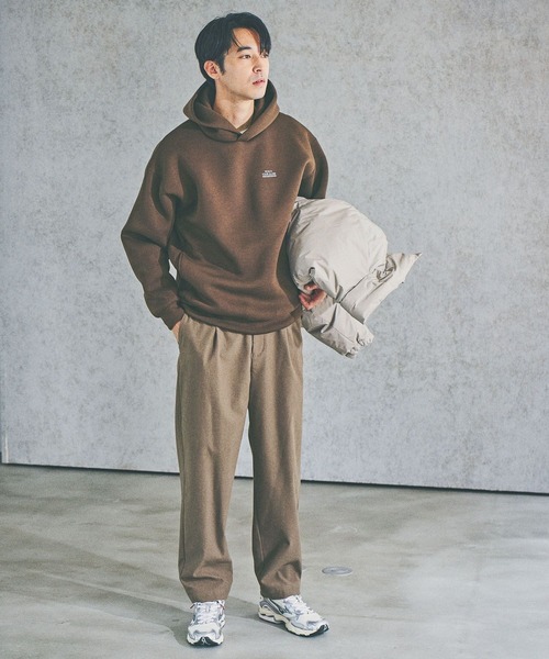 BAYFLOW（ベイフロー）の「【ストレッチ・軽量】ビッグクッションフーディー[セットアップ可]（パーカー・メンズ・ブラウン/グレー/ブラック・MEDIUM/LARGE）」の10枚目の写真