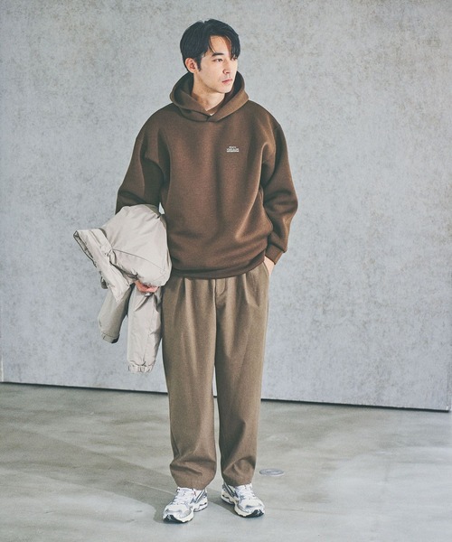 BAYFLOW（ベイフロー）の「【ストレッチ・軽量】ビッグクッションフーディー[セットアップ可]（パーカー・メンズ・ブラウン/グレー/ブラック・MEDIUM/LARGE）」の12枚目の写真