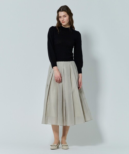 TOCCA(トッカ)の「IN ROMANCE ペプラム ニットプルオーバー(ニット/セーター・レディース・ピンクベージュ/ブラック系・SMALL/MEDIUM)」の6枚目の写真