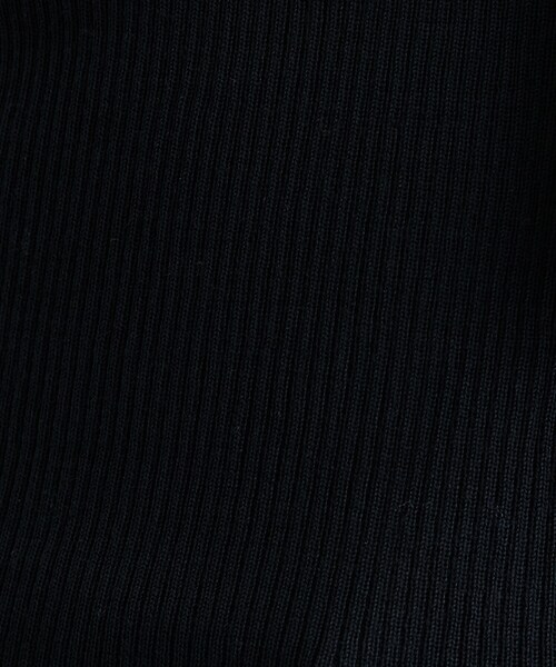 INDIVI（インディヴィ）の「【洗える／毛玉になりにくい】エクストラファインウール リブタートルニット（ニット/セーター・レディース・チャコール/ブラック/レッド系1/サックスブルー/オフホワイト/ベージュ系その他5・05/13/15 /34/38/19）」の14枚目の写真