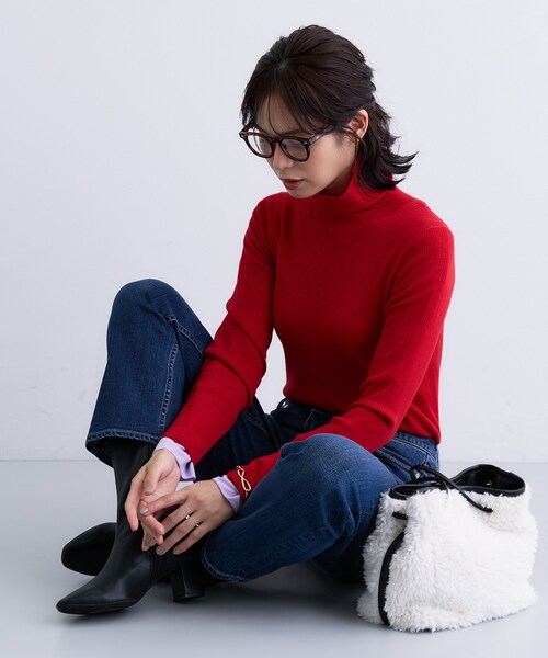 INDIVI（インディヴィ）の「【洗える／毛玉になりにくい】エクストラファインウール リブタートルニット（ニット/セーター・レディース・チャコール/ブラック/レッド系1/サックスブルー/オフホワイト/ベージュ系その他5・05/13/15 /34/38/19）」の16枚目の写真