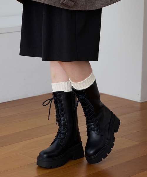MONO-MART(モノマート)の「トラックソール レースアップ ミドル丈 ショートブーツ(ブーツ・レディース・ダークブラウン/ブラック・L/M/S)」の10枚目の写真