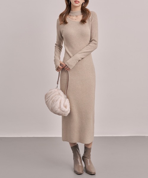 SAISON DE PAPILLON（セゾンドパピヨン）の「レディース チョーカーネックニットロングワンピース マキシ丈 きれいめ（ワンピース・レディース・ブラック/グレー/ベージュ・M/L）」の3枚目の写真