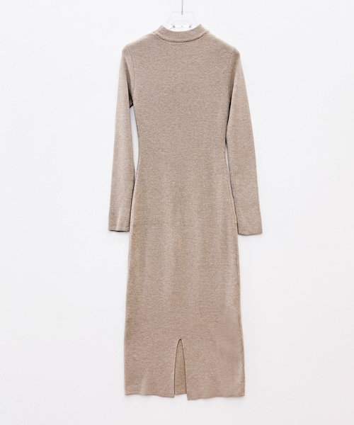 SAISON DE PAPILLON（セゾンドパピヨン）の「レディース チョーカーネックニットロングワンピース マキシ丈 きれいめ（ワンピース・レディース・ブラック/グレー/ベージュ・M/L）」の7枚目の写真