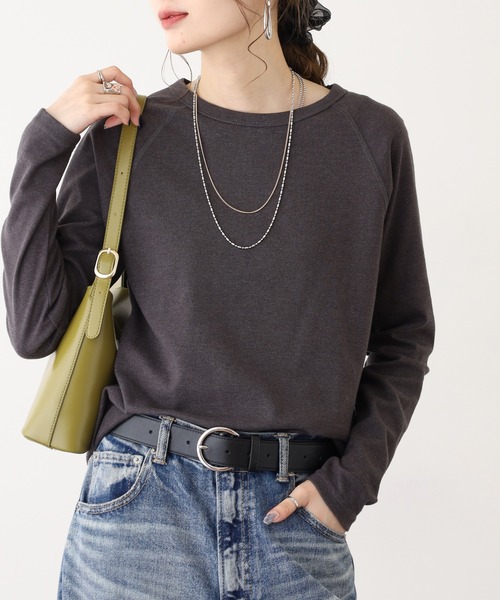 OMNES（オムネス）の「ストレッチジャガード　クルーネック長袖Tシャツ（Tシャツ/カットソー・レディース・ブルー/ブルーグレー/ベージュ/スモークグレー/アイボリー系2/ベージュ系その他/ブラック×ベージュ/ホワイト/アイボリー系/ブラウン/ブラック/チャコール・WOMENS M/WOMENS L）」の7枚目の写真