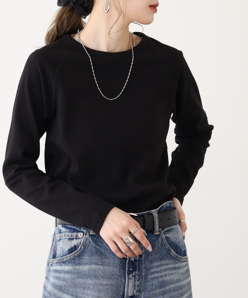 OMNES（オムネス）の「ストレッチジャガード　クルーネック長袖Tシャツ（Tシャツ/カットソー・レディース・ブルー/ブルーグレー/ベージュ/スモークグレー/アイボリー系2/ベージュ系その他/ブラック×ベージュ/ホワイト/アイボリー系/ブラウン/ブラック/チャコール・WOMENS M/WOMENS L）」の21枚目の写真