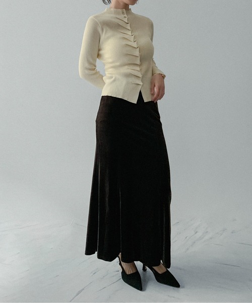 on:nue（オンニュ）の「【on:nue】[サイズ展開あり] 切り替えベロアマーメイドロングスカート（スカート・レディース・ブラック/ブラウン・MEDIUM/LARGE）」の10枚目の写真