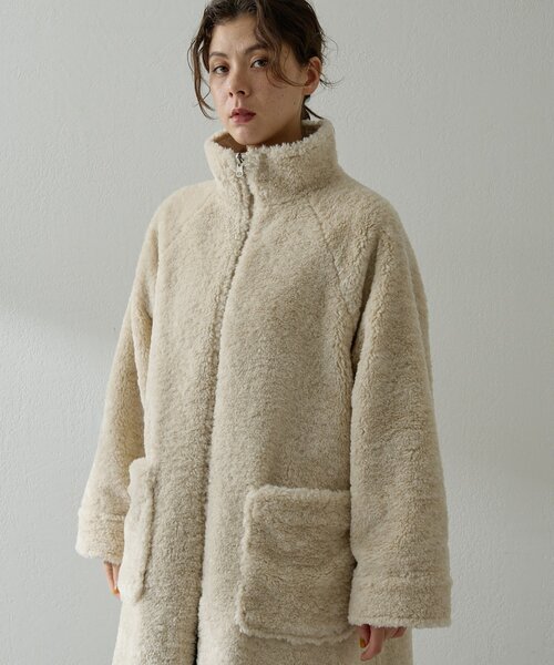 Whim Gazette(ウィムガゼット)の「リバーシブルボアコート(その他アウター・レディース・キャメル/ベージュ・FREE)」の20枚目の写真