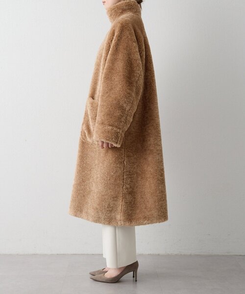 Whim Gazette(ウィムガゼット)の「リバーシブルボアコート(その他アウター・レディース・キャメル/ベージュ・FREE)」の8枚目の写真