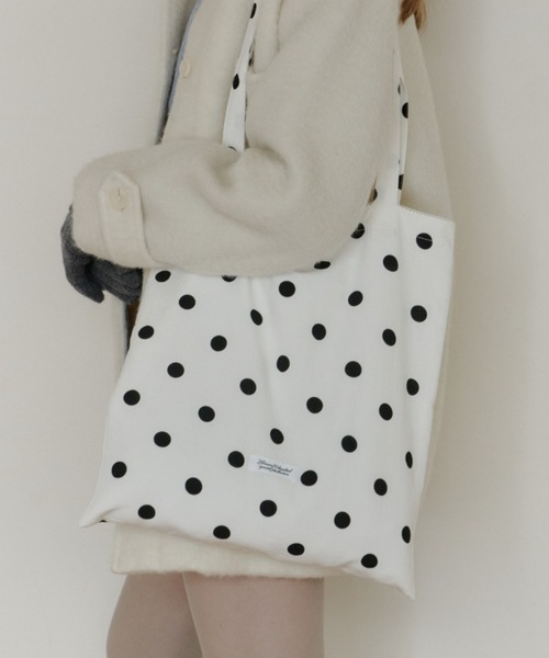 GIUNON（ジウノン）の「key hook dot tote / キーフックドットトートバッグ（トートバッグ・レディース・ブラック/ホワイト・FREE）」の9枚目の写真