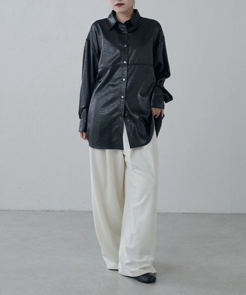 Lui's(ルイス)の「サテンレザーライクシャツ(シャツ/ブラウス・レディース・ライトグレー/ブラック・FREE)」の17枚目の写真