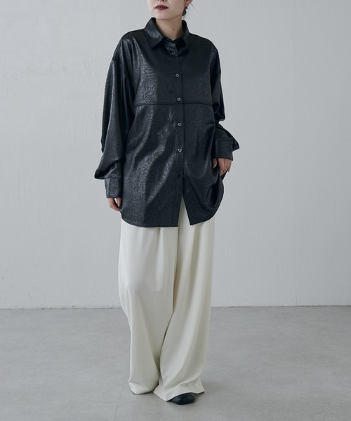 Lui's(ルイス)の「サテンレザーライクシャツ(シャツ/ブラウス・レディース・ライトグレー/ブラック・FREE)」の18枚目の写真