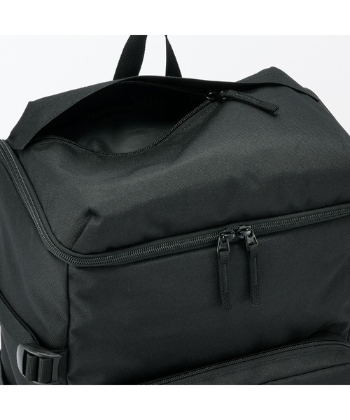 無印良品（ムジルシリョウヒン）の「肩の負担を軽くする　撥水上から開くリュックサック（バックパック/リュック・レディース・ブラック/ダークベージュ・FREE）」の7枚目の写真