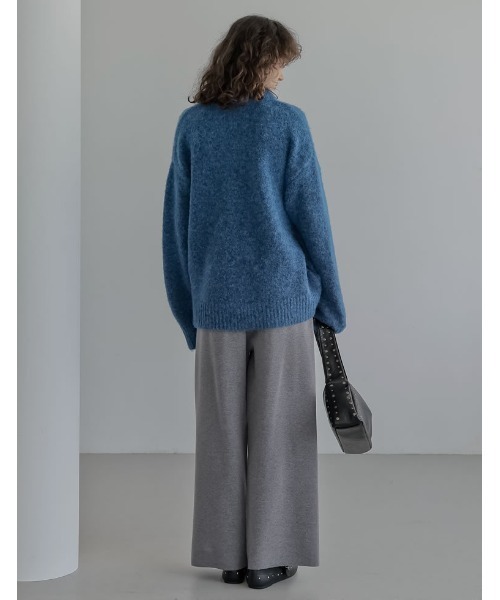 Re:EDIT（リエディ）の「[新色追加][2025AW COLLECTION]起毛ブークレニットホック付き2WAYトップス（ニット/セーター・レディース・ブルー/ベージュ/ブラック/チャコールグレー/アイボリー/ブラウン・LARGE/MEDIUM）」の15枚目の写真