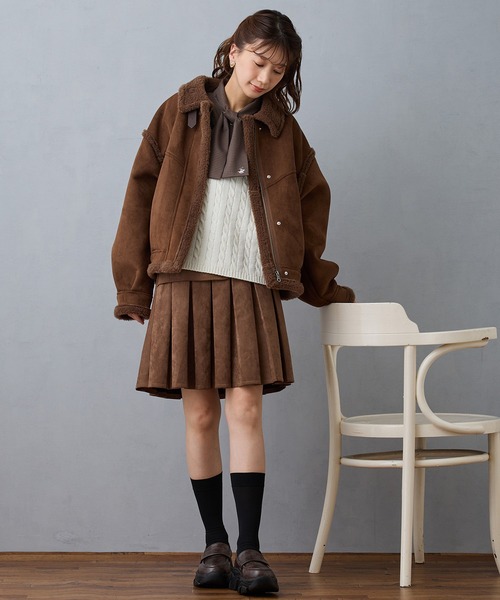 NICOLE CLUB(ニコル クラブ)の「フェイクムートンブルゾン(ブルゾン・レディース・ブラウン/チャコール/ベージュ・MEDIUM)」の5枚目の写真