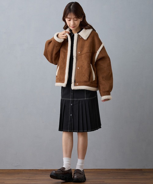 NICOLE CLUB(ニコル クラブ)の「フェイクムートンブルゾン(ブルゾン・レディース・ブラウン/チャコール/ベージュ・MEDIUM)」の11枚目の写真