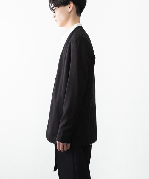 ATTACHMENT（アタッチメント）の「コットン ダブルフェイス カラーレスカーディガン / COTTON DOUBLE FACE COLLARLESS CARDIGAN（カーディガン/ボレロ・メンズ・ブラウン/ダークベージュ/ダークグレー/ブラック・3/2/1）」の7枚目の写真