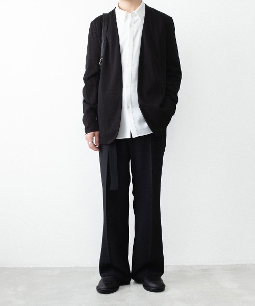 ATTACHMENT（アタッチメント）の「コットン ダブルフェイス カラーレスカーディガン / COTTON DOUBLE FACE COLLARLESS CARDIGAN（カーディガン/ボレロ・メンズ・ブラウン/ダークベージュ/ダークグレー/ブラック・3/2/1）」の14枚目の写真