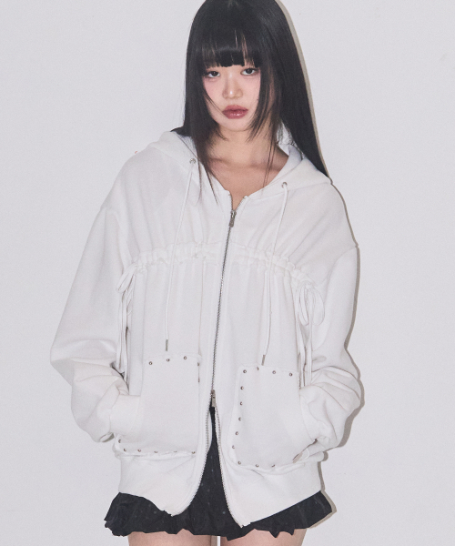 ILLIGO（イリゴ）の「フレイドストリングフードジップアップホワイト（パーカー・レディース・その他・SMALL/MEDIUM）」の5枚目の写真