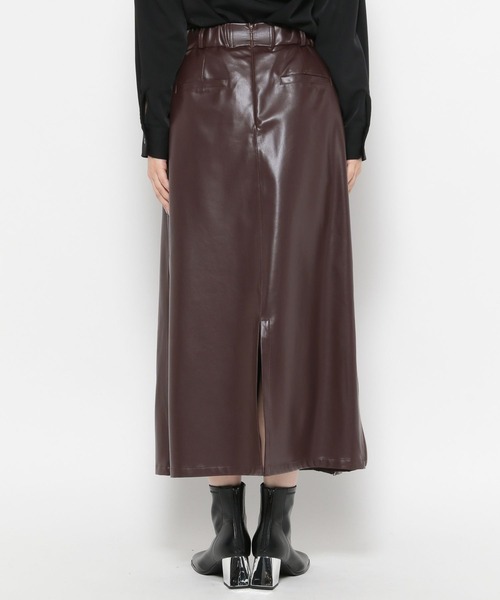 HARE(ハレ)の「フェイクレザーサイドジップナロースカート(HARE)(スカート・レディース・ブラック/ブラウン・FREE)」の16枚目の写真