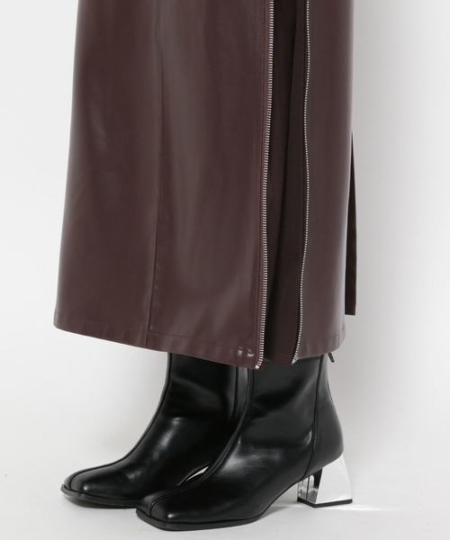 HARE(ハレ)の「フェイクレザーサイドジップナロースカート(HARE)(スカート・レディース・ブラック/ブラウン・FREE)」の19枚目の写真