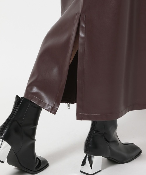 HARE(ハレ)の「フェイクレザーサイドジップナロースカート(HARE)(スカート・レディース・ブラック/ブラウン・FREE)」の22枚目の写真