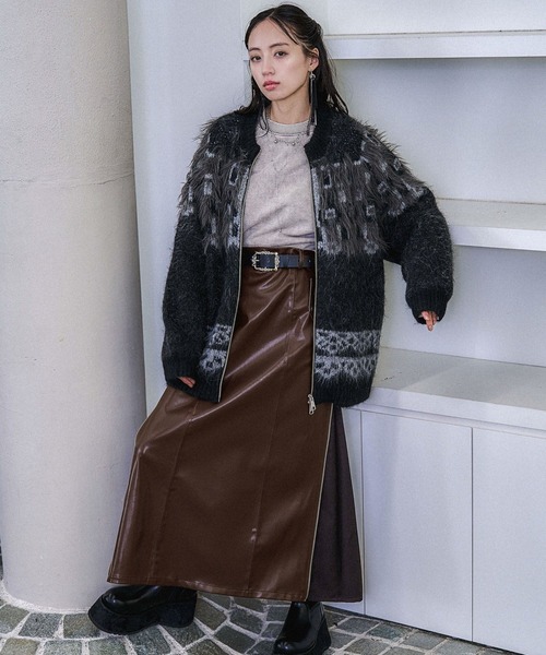 HARE(ハレ)の「フェイクレザーサイドジップナロースカート(HARE)(スカート・レディース・ブラック/ブラウン・FREE)」の7枚目の写真