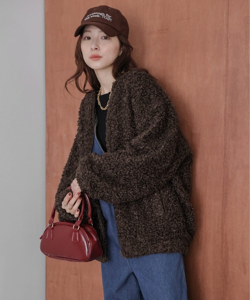 AMELY(エミリー)の「プードルファー ノーカラージャケット(ノーカラージャケット・レディース・ブラック/ベージュ/ホワイト/ブラウン・フリー)」の12枚目の写真