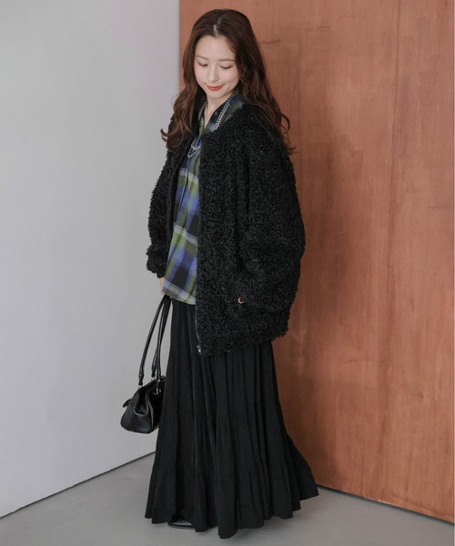 AMELY(エミリー)の「プードルファー ノーカラージャケット(ノーカラージャケット・レディース・ブラック/ベージュ/ホワイト/ブラウン・フリー)」の11枚目の写真