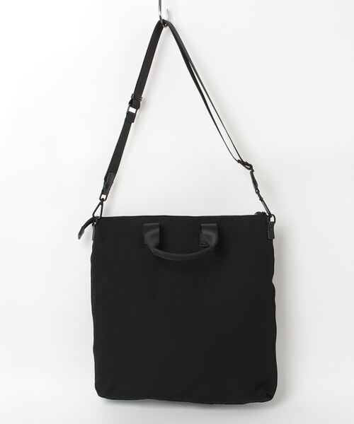 Guess(ゲス)の「DUBAI Tote トートバッグ (ショルダーバッグ・メンズ・ブラック・ONE SIZE)」の14枚目の写真