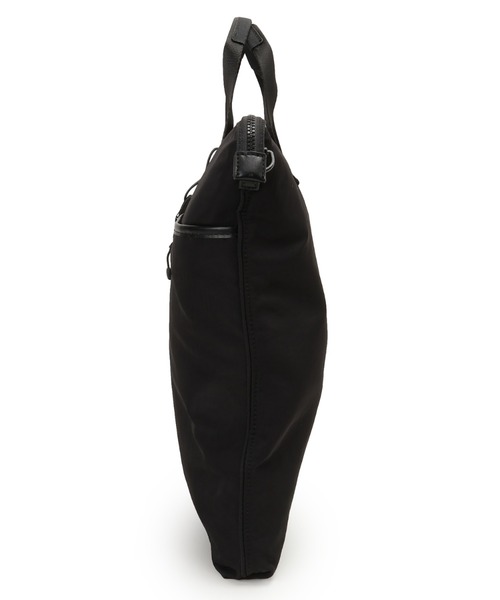 Guess(ゲス)の「DUBAI Tote トートバッグ (ショルダーバッグ・メンズ・ブラック・ONE SIZE)」の3枚目の写真