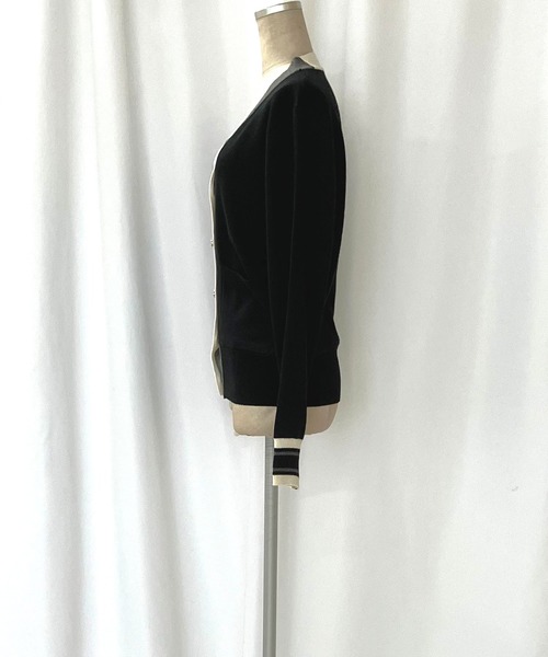 Q（キュー）の「バイカラーカーディガン（カーディガン/ボレロ・レディース・ブラック/ライトグレー・MEDIUM）」の4枚目の写真