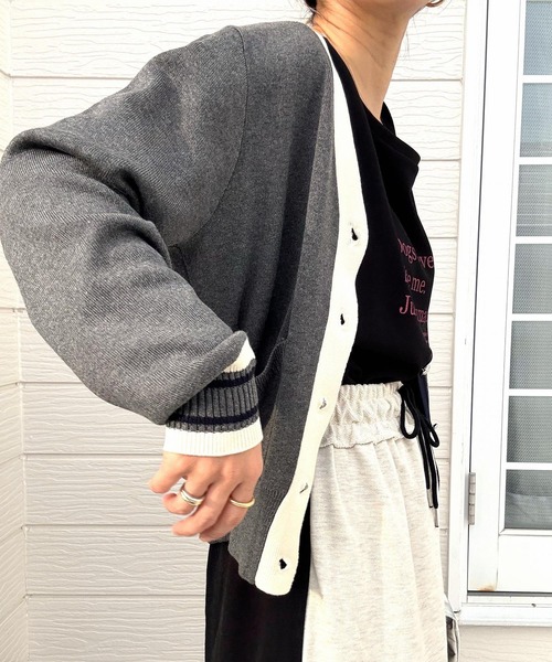 Q（キュー）の「バイカラーカーディガン（カーディガン/ボレロ・レディース・ブラック/ライトグレー・MEDIUM）」の13枚目の写真