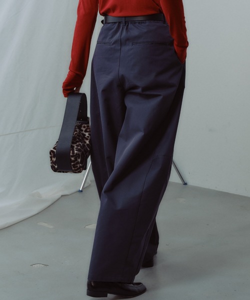yae（ヤエ）の「Super wide curve pants / スーパーワイドカーブパンツ（その他パンツ・レディース・ネイビー/ライトグレー・38/36）」の9枚目の写真