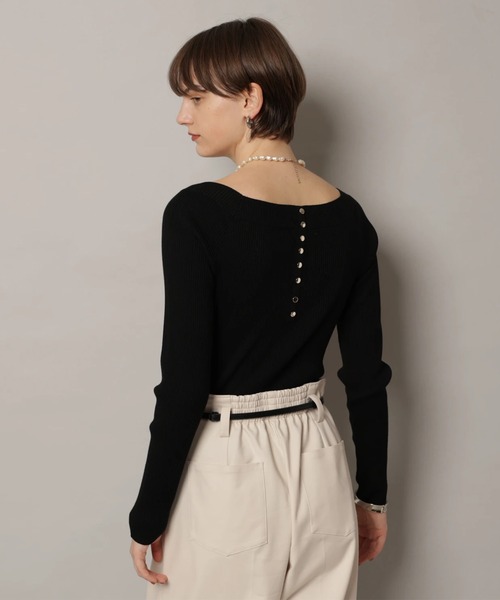 CADUNE（カデュネ）の「デコルテニット（ニット/セーター・レディース・チャコールグレー/ピンクベージュ/ブラック/ホワイト/ベージュ・38）」の19枚目の写真