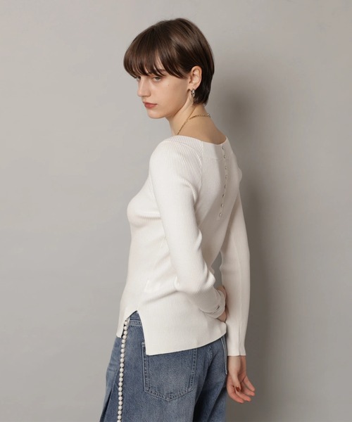 CADUNE（カデュネ）の「デコルテニット（ニット/セーター・レディース・チャコールグレー/ピンクベージュ/ブラック/ホワイト/ベージュ・38）」の9枚目の写真