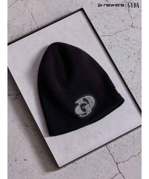 NEW ERA(ニューエラ)の「GYDA×NEWERA GD bijouニットビーニー(ニットキャップ/ビーニー・レディース・ブラック/オフホワイト・FREE)」の2枚目の写真
