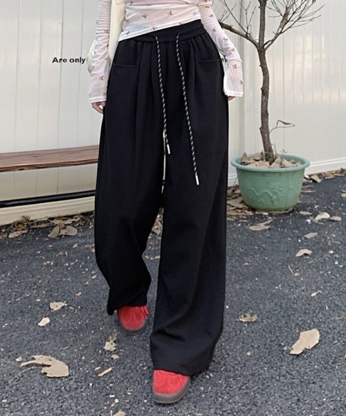 SallyLunn（サリーラン）の「ハイウエストワイドレッグパンツ（その他パンツ・レディース・ブラック/ネイビー/ブラック×ホワイト/ホワイト/グレー・LARGE/MEDIUM）」の8枚目の写真