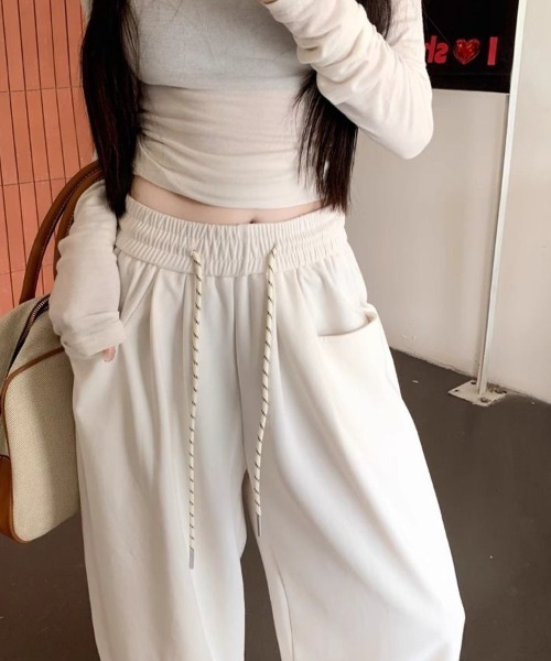 SallyLunn（サリーラン）の「ハイウエストワイドレッグパンツ（その他パンツ・レディース・ブラック/ネイビー/ブラック×ホワイト/ホワイト/グレー・LARGE/MEDIUM）」の9枚目の写真