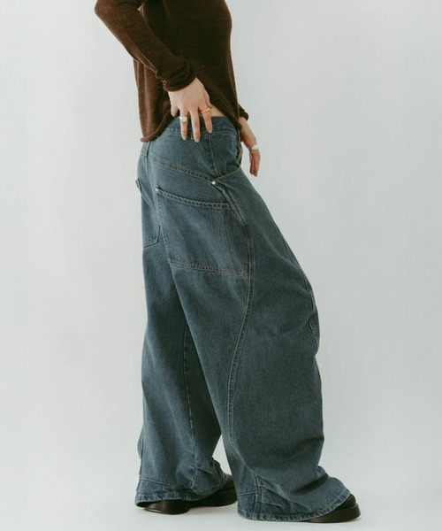 Knuth Marf(クヌースマーフ)の「tuck design denim pants(デニムパンツ・レディース・インディゴブルー/ブラック・XS/S)」の11枚目の写真