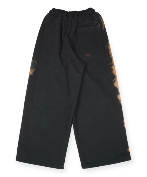 BORN SLIPPY（ボーンスリッピー）の「Addicted Side Line Sweat Pants (Black)（スウェットパンツ・メンズ・その他・FREE）」の2枚目の写真