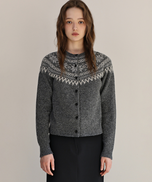ANDNEEDS(アンドニーズ)の「Sierra nordic cardigan (charcoal)(カーディガン/ボレロ・レディース・その他・FREE)」の2枚目の写真