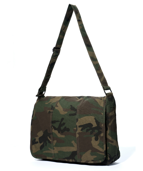 IDWS(アイドンワナセル)の「Mega Flap Cross Bag Light Multi(メッセンジャーバッグ・レディース・その他・OS)」の3枚目の写真