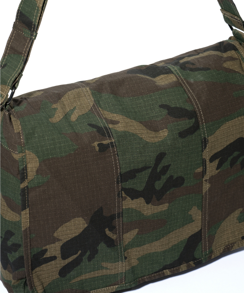 IDWS(アイドンワナセル)の「Mega Flap Cross Bag Light Multi(メッセンジャーバッグ・レディース・その他・OS)」の4枚目の写真