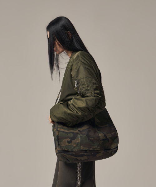 IDWS(アイドンワナセル)の「Mega Flap Cross Bag Light Multi(メッセンジャーバッグ・レディース・その他・OS)」の7枚目の写真