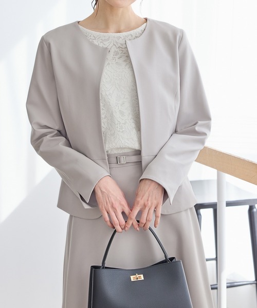 Honeys（ハニーズ）の「【ストレッチ・ウォッシャブル・イージーケア】ノーカラージャケット（ノーカラージャケット・レディース・ダークベージュ/ネイビー/ライトグレー系2/ライトグレー系1/ブラック・3L/L/LL/M/S）」の4枚目の写真