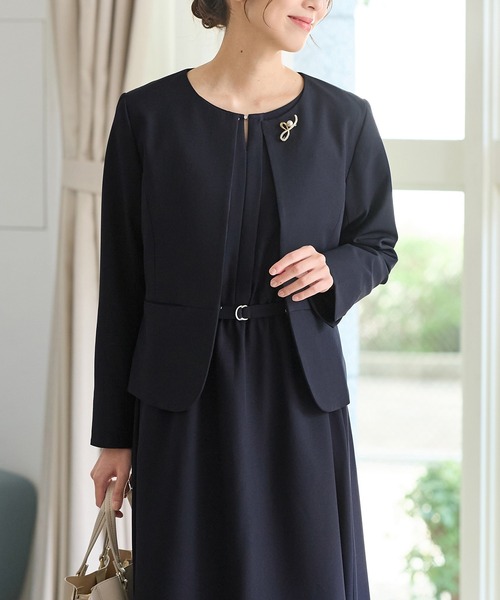 Honeys（ハニーズ）の「【ストレッチ・ウォッシャブル・イージーケア】ノーカラージャケット（ノーカラージャケット・レディース・ダークベージュ/ネイビー/ライトグレー系2/ライトグレー系1/ブラック・3L/L/LL/M/S）」の5枚目の写真