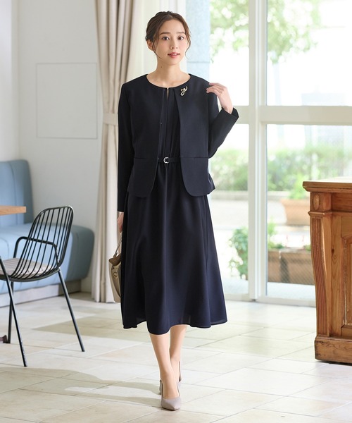 Honeys（ハニーズ）の「【ストレッチ・ウォッシャブル・イージーケア】ノーカラージャケット（ノーカラージャケット・レディース・ダークベージュ/ネイビー/ライトグレー系2/ライトグレー系1/ブラック・3L/L/LL/M/S）」の13枚目の写真