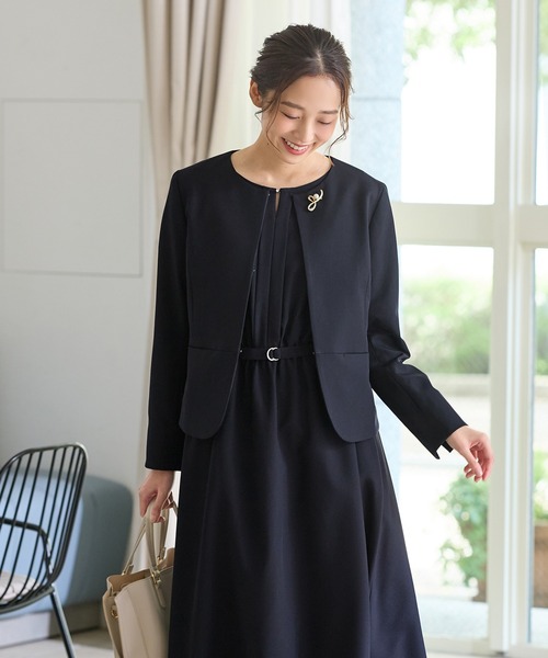 Honeys（ハニーズ）の「【ストレッチ・ウォッシャブル・イージーケア】ノーカラージャケット（ノーカラージャケット・レディース・ダークベージュ/ネイビー/ライトグレー系2/ライトグレー系1/ブラック・3L/L/LL/M/S）」の15枚目の写真