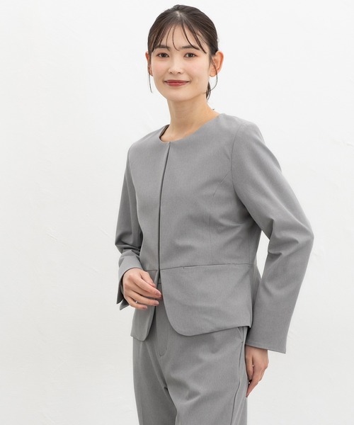 Honeys（ハニーズ）の「【ストレッチ・ウォッシャブル・イージーケア】ノーカラージャケット（ノーカラージャケット・レディース・ダークベージュ/ネイビー/ライトグレー系2/ライトグレー系1/ブラック・3L/L/LL/M/S）」の22枚目の写真